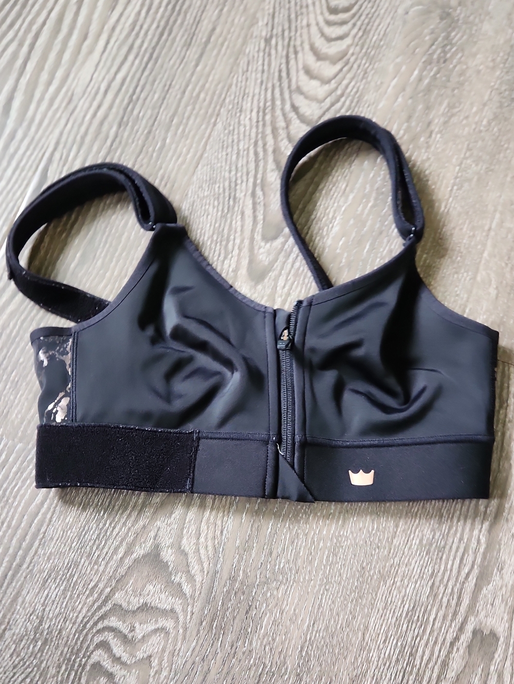 Shefit medium impact Sports Bra Sz M